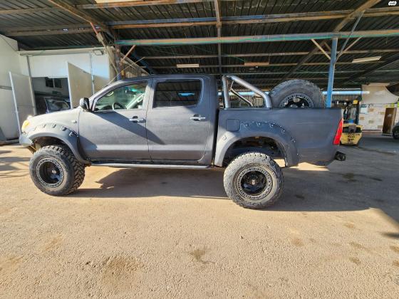 טויוטה היילקס ויגו 4X4 (2008)