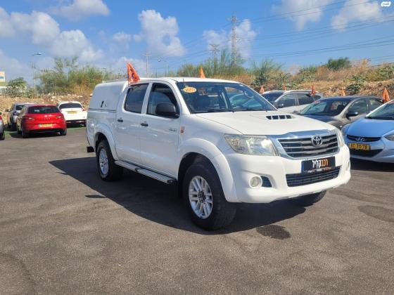 טויוטה היילקס ויגו 4X4 (2013)