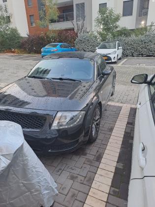 אאודי TT (2000)