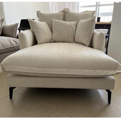 כורסת לאב סיט מרווחת מידה