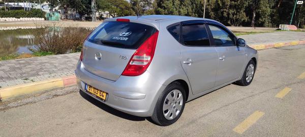 יונדאי i30 (2008)