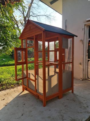 כלוב ציפורים גדול מעץ