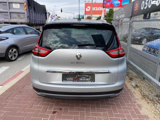 רנו גרנד סניק (2021)