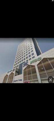 יצחק בן צבי 10 (מרכז אזרחי)