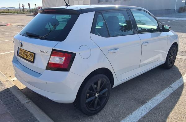 סקודה פאביה (2016)