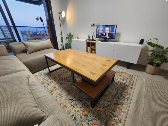 שולחן סלון מהמם מעץ מלא