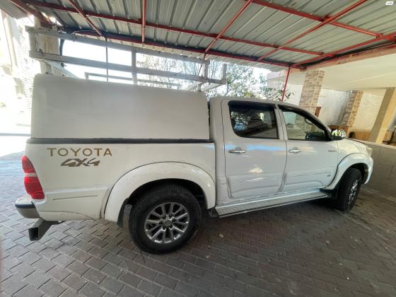 טויוטה היילקס ויגו 4X4 (2015)