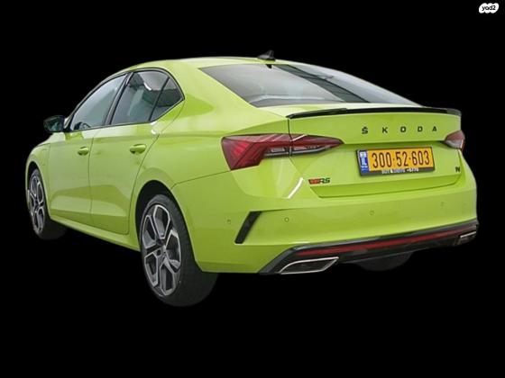 סקודה אוקטביה RS (2023)