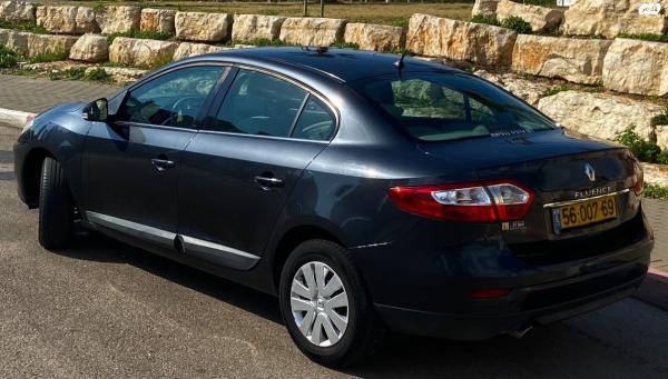 רנו פלואנס (2010)