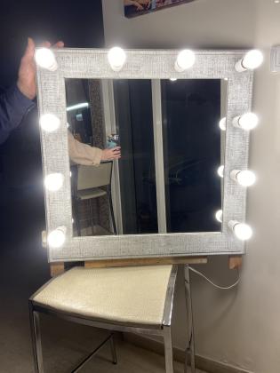 מראת איפור מקצועית!!!80x80 ניתנת להתקנה