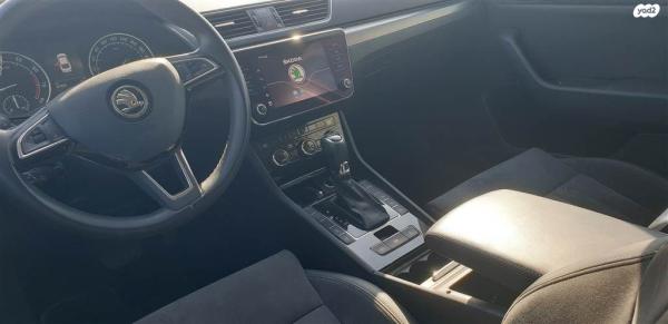 סקודה סופרב (עד 2019) (2019)