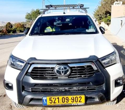 טויוטה היילקס 4X4 (2021)