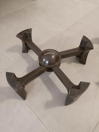 מתקן הגבהה לכיסא קומפקטי ונוח