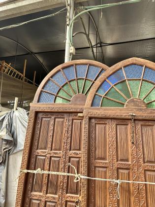 2 דלתות עץ כנפיים