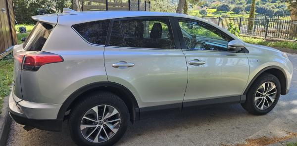 טויוטה RAV4 הייבריד (2016)