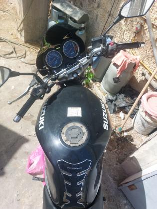 סוזוקי GS500E (2002)