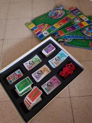 תשעה משחקי קופסה לכל המשפחה,