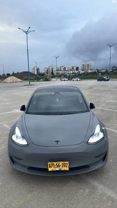 טסלה מודל 3 (2021)