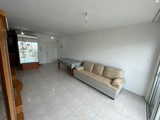 שמחה הולצברג 18