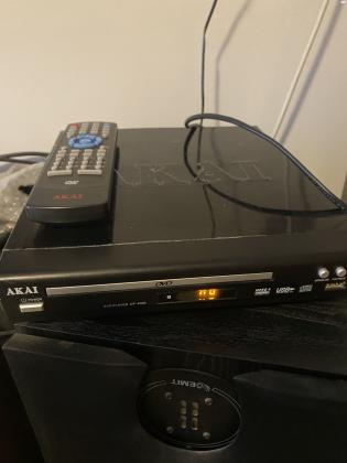 מכשיר DVD AKAI+ כניסת USB