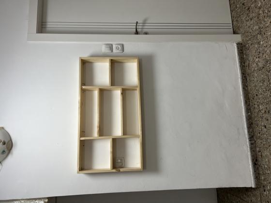 כוורת מדפים ענקית עבודת יד