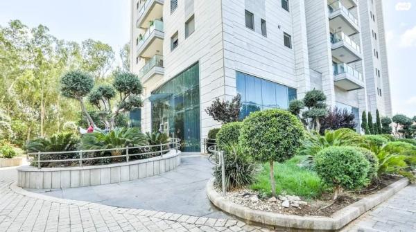 אחד העם 14 (רמת שקמה)