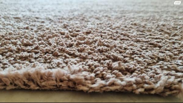 שטיח שאגי דגם Adum של איקאה, בצבע ורדרד