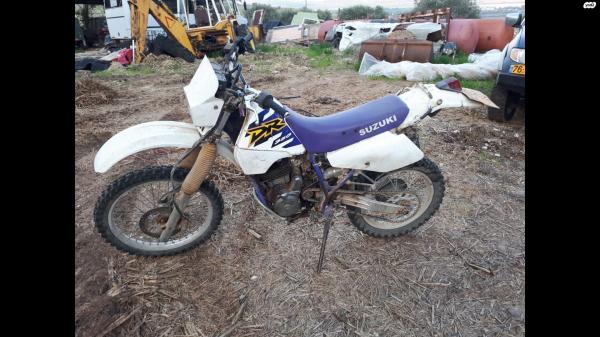 סוזוקי DR350 (1997)