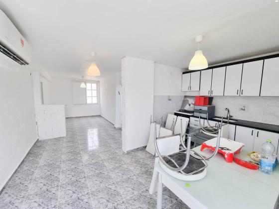 שמעון בר גיורא 26 (שכונה ד)