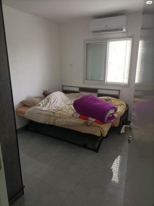 רחבת הרב קוק 25 (שכונה יא)