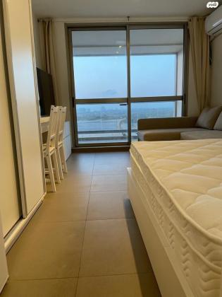 יוניצמן 21 (חוף הצוק)