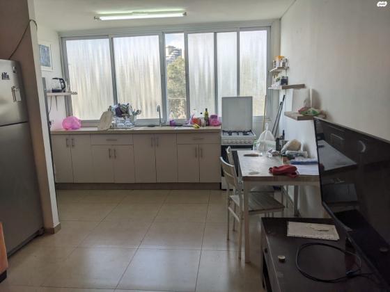 דרך השלום 20 (שכונה ג)