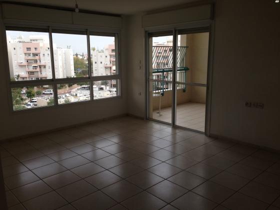 התזמורת 32 (נאות אשלים)