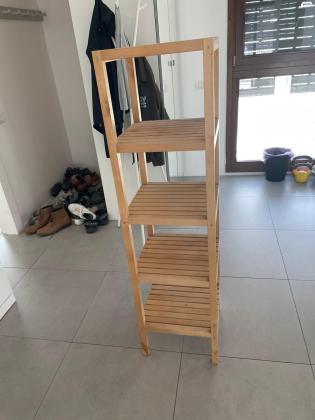 ארונית מדפים המתאימה גם לחדר רחצה