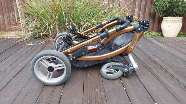 עגלת תאומים "זום" של ABC