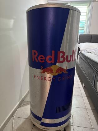 מקרר שתיה עגול רד בול