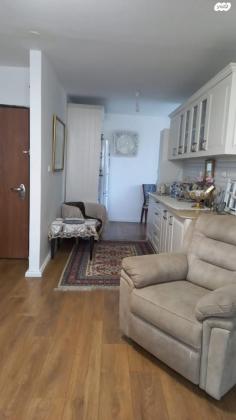 עליזה יאנסן 812 (שז"ר)