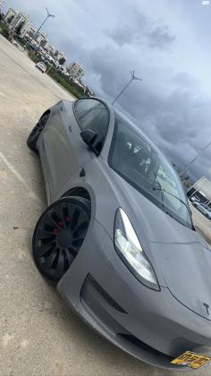 טסלה מודל 3 (2021)