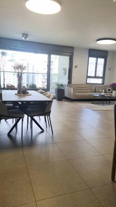 רפאל איתן 1 (אם המושבות)