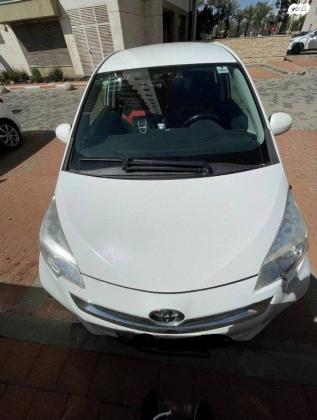 טויוטה ספייס ורסו (2015)