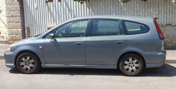 הונדה סטרים (2004)