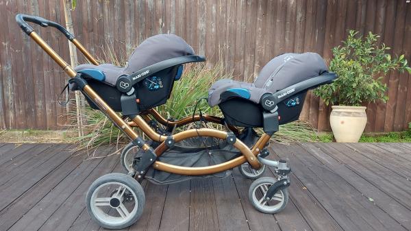 עגלת תאומים "זום" של ABC