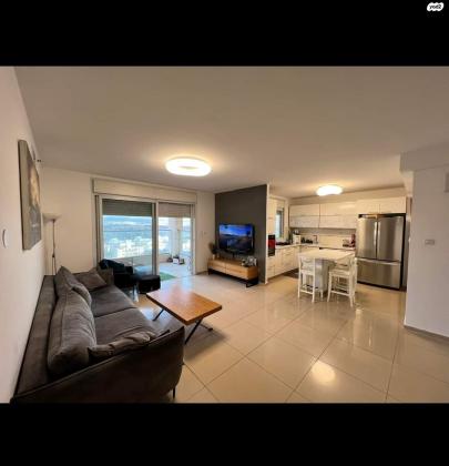 ירח אב 13 (הכרמים (ציפור))