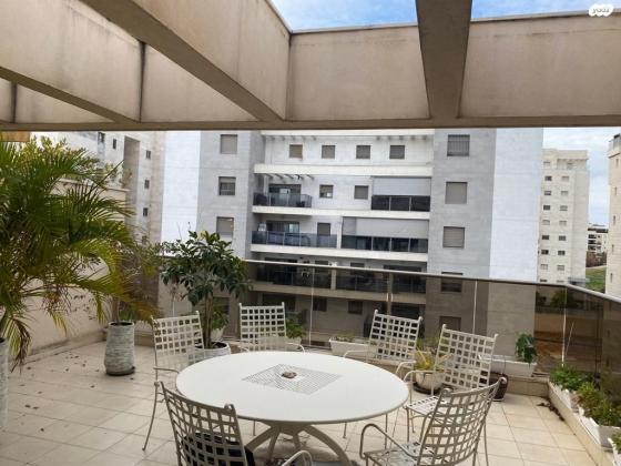 אהרון מסקין 25 (כפר גנים ג)