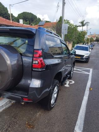 טויוטה לנד קרוזר קצר (2021)