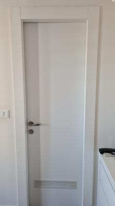 9 דלתות פנדור לבנות, נמכרות