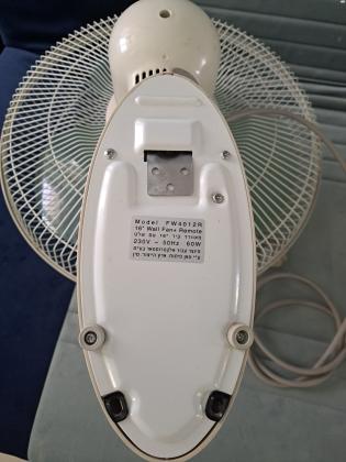 מאוורר קיר "16 בלוסטאר כולל שלט