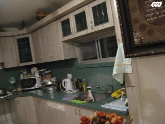 ישראל ישעיהו 6 (קרית ים א)