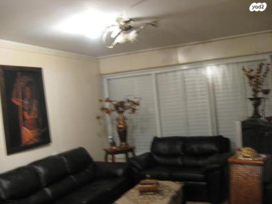 ישראל ישעיהו 6 (קרית ים א)