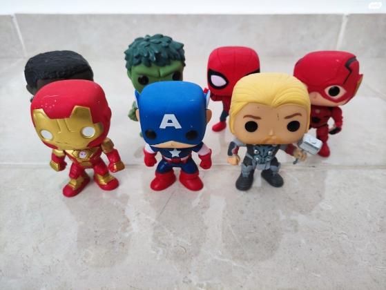 בובות פנקו הנוקמים ופלאשהבובות הינן